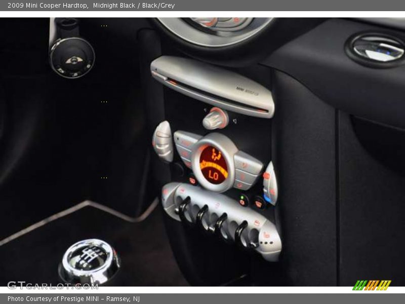 Midnight Black / Black/Grey 2009 Mini Cooper Hardtop