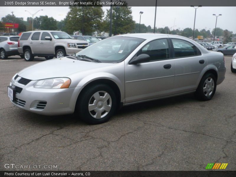 Bright Silver Metallic / Dark Slate Gray 2005 Dodge Stratus SE Sedan