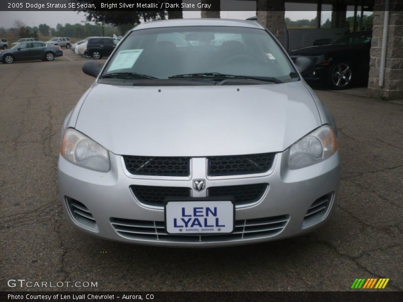 Bright Silver Metallic / Dark Slate Gray 2005 Dodge Stratus SE Sedan