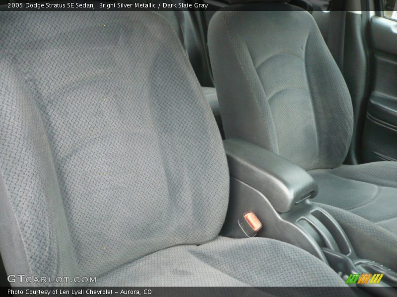 Bright Silver Metallic / Dark Slate Gray 2005 Dodge Stratus SE Sedan