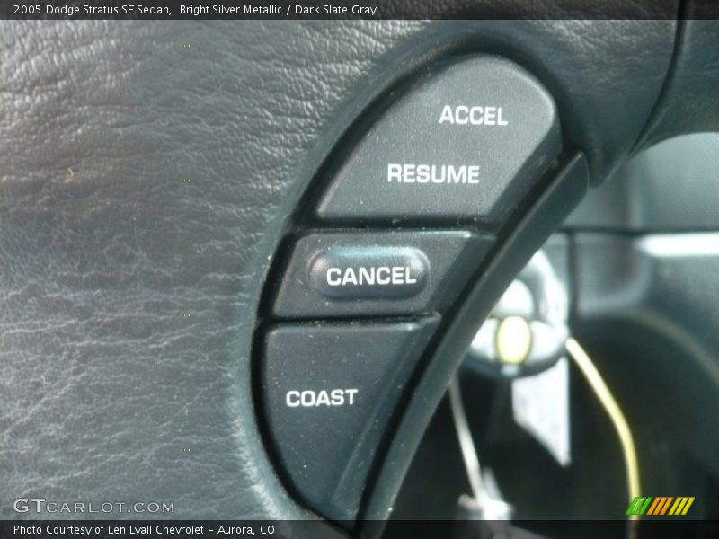 Controls of 2005 Stratus SE Sedan