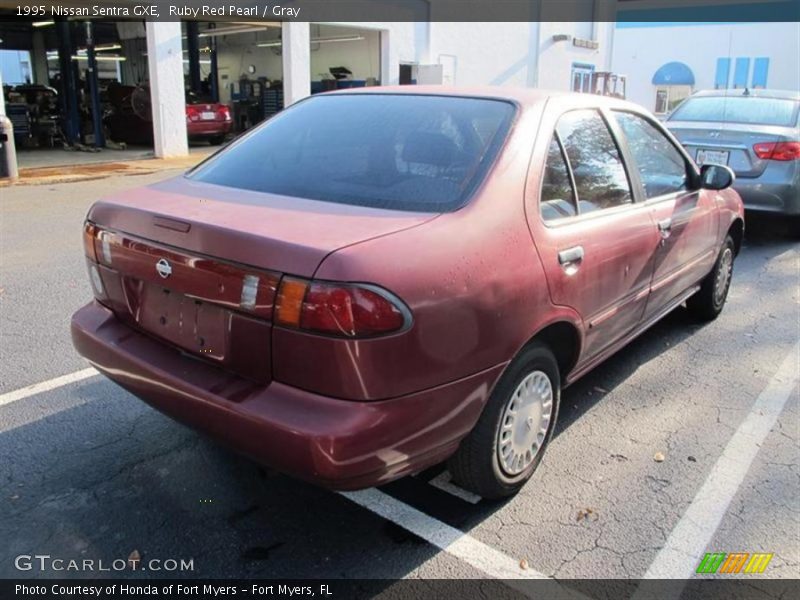 Ruby Red Pearl / Gray 1995 Nissan Sentra GXE