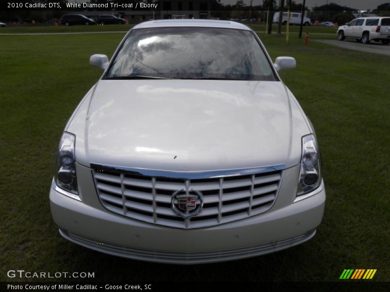 White Diamond Tri-coat / Ebony 2010 Cadillac DTS