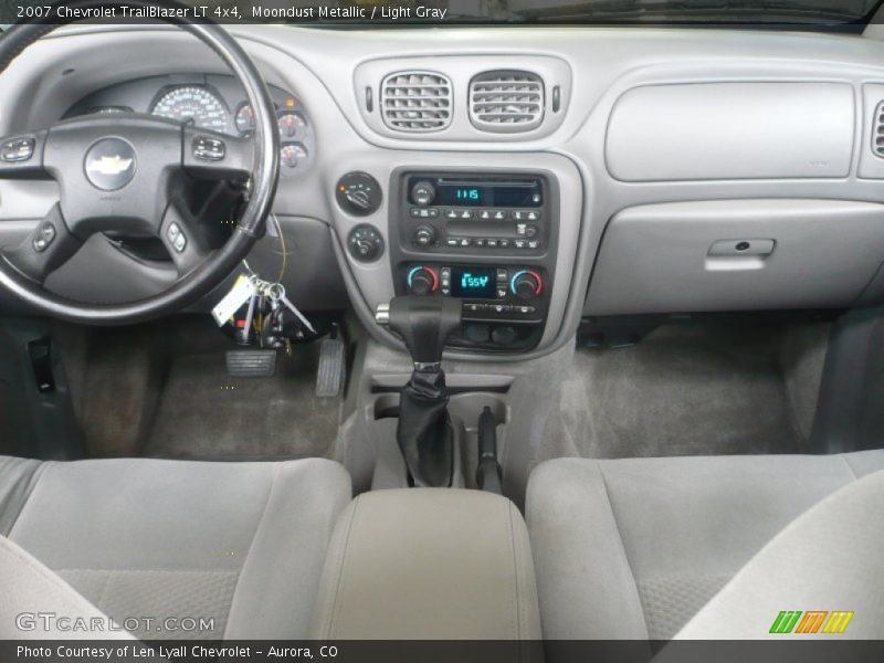 Moondust Metallic / Light Gray 2007 Chevrolet TrailBlazer LT 4x4