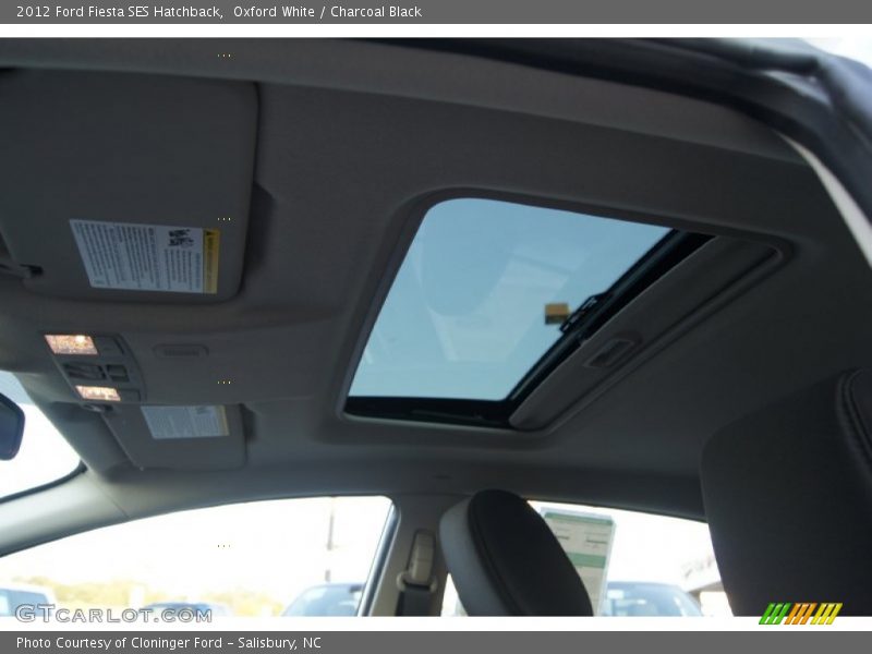 Sunroof of 2012 Fiesta SES Hatchback