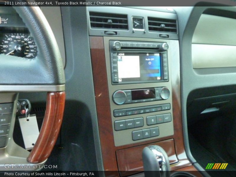 Controls of 2011 Navigator 4x4