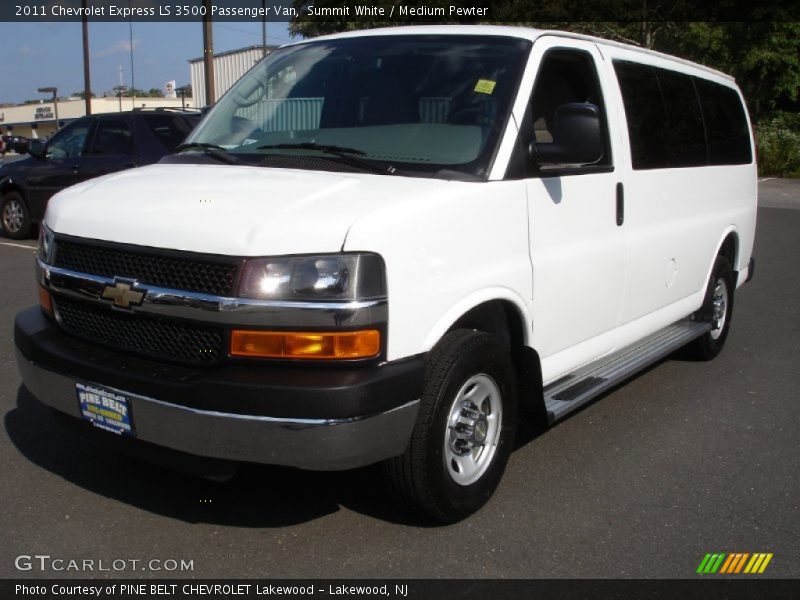 Summit White / Medium Pewter 2011 Chevrolet Express LS 3500 Passenger Van