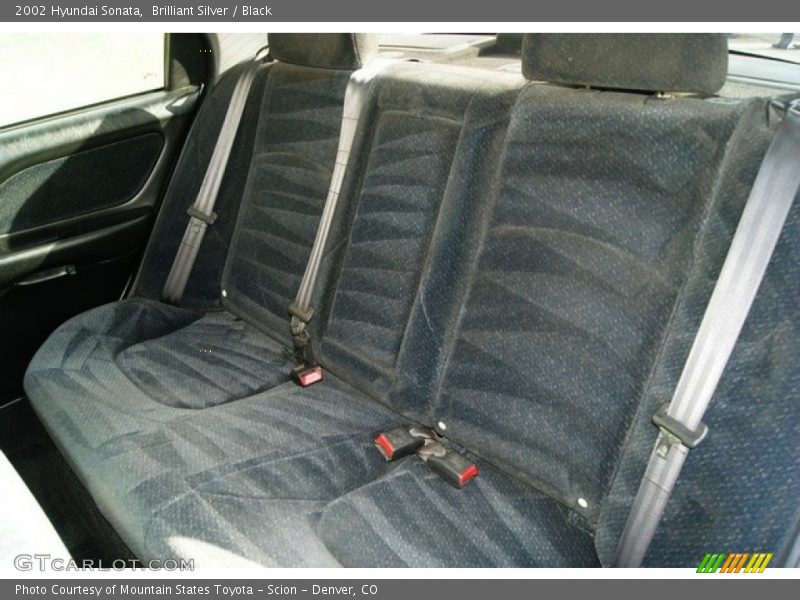 Brilliant Silver / Black 2002 Hyundai Sonata