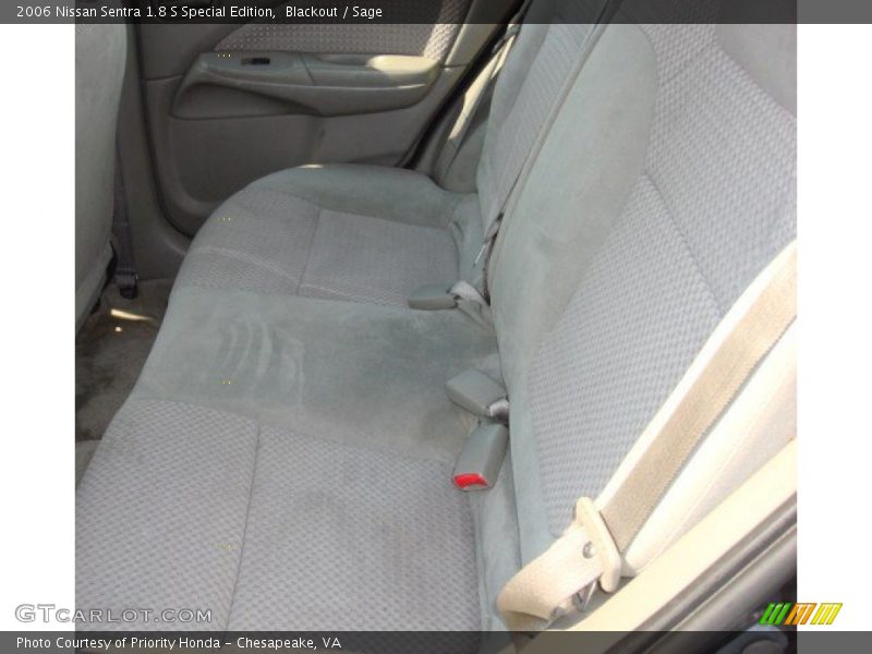 Blackout / Sage 2006 Nissan Sentra 1.8 S Special Edition