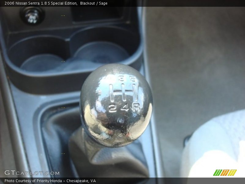 Blackout / Sage 2006 Nissan Sentra 1.8 S Special Edition