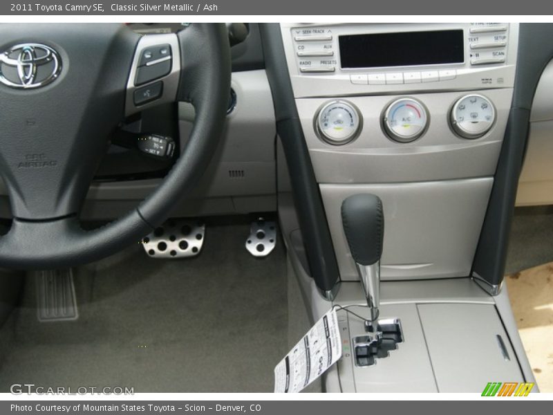 Classic Silver Metallic / Ash 2011 Toyota Camry SE