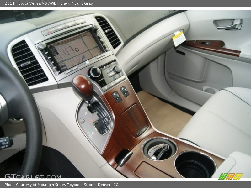 Black / Light Gray 2011 Toyota Venza V6 AWD