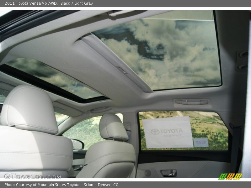 Black / Light Gray 2011 Toyota Venza V6 AWD
