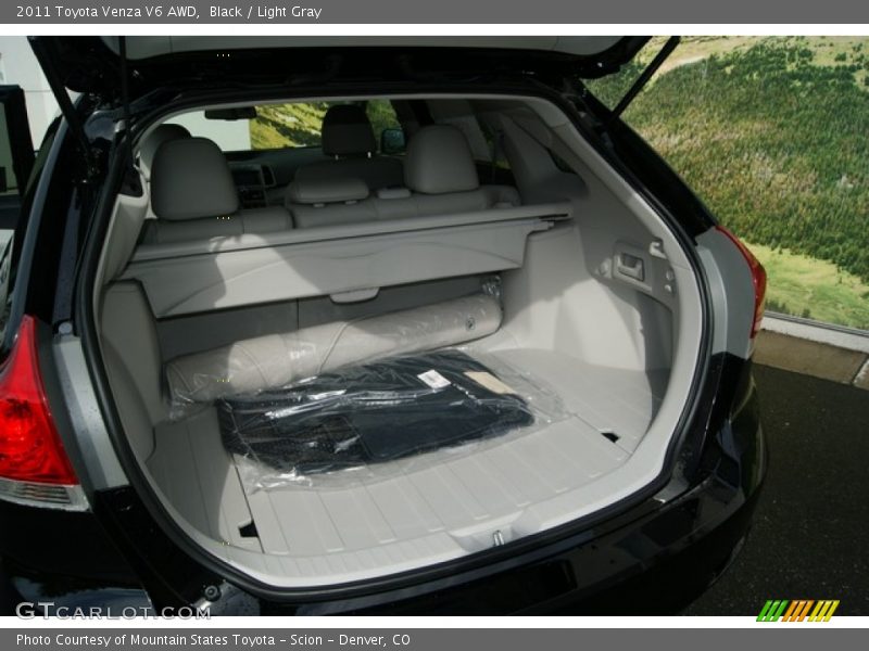 Black / Light Gray 2011 Toyota Venza V6 AWD