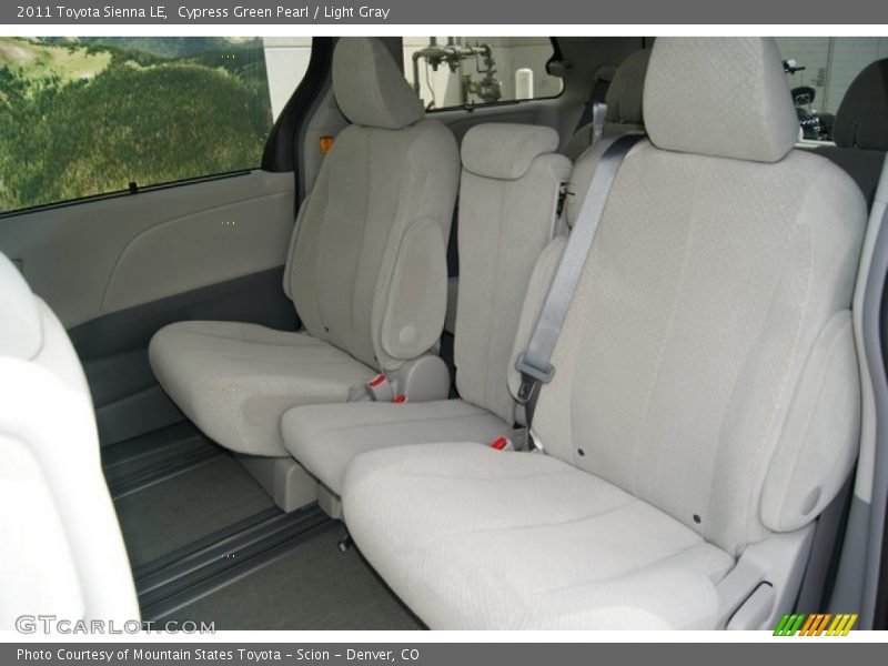 Cypress Green Pearl / Light Gray 2011 Toyota Sienna LE