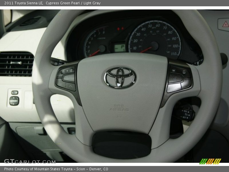 Cypress Green Pearl / Light Gray 2011 Toyota Sienna LE
