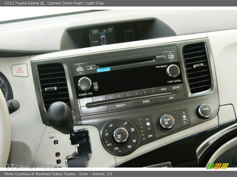 Cypress Green Pearl / Light Gray 2011 Toyota Sienna LE