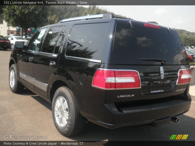 Tuxedo Black Metallic / Stone 2011 Lincoln Navigator 4x4