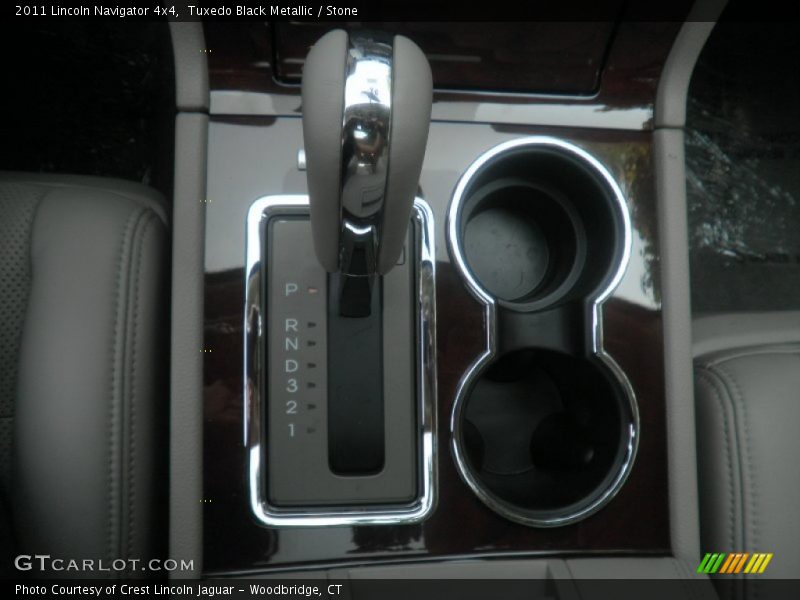  2011 Navigator 4x4 6 Speed Automatic Shifter