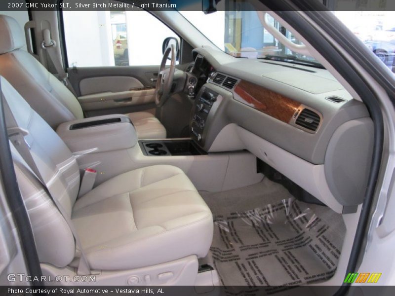 Silver Birch Metallic / Light Titanium 2007 GMC Yukon SLT