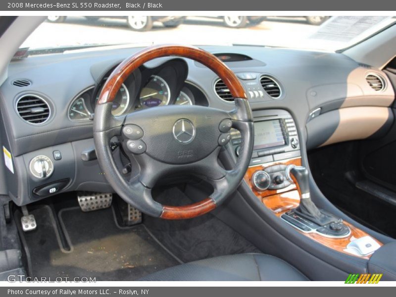 Dashboard of 2008 SL 550 Roadster