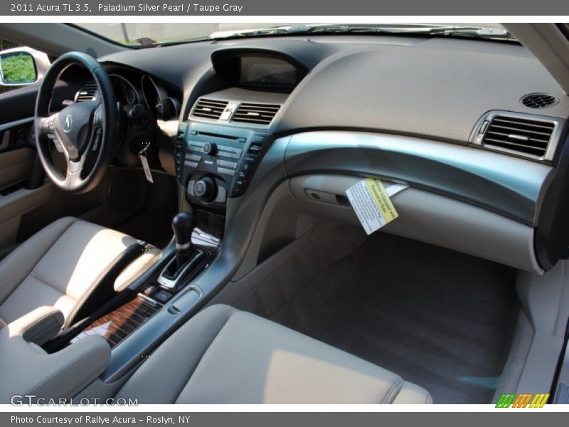 Dashboard of 2011 TL 3.5