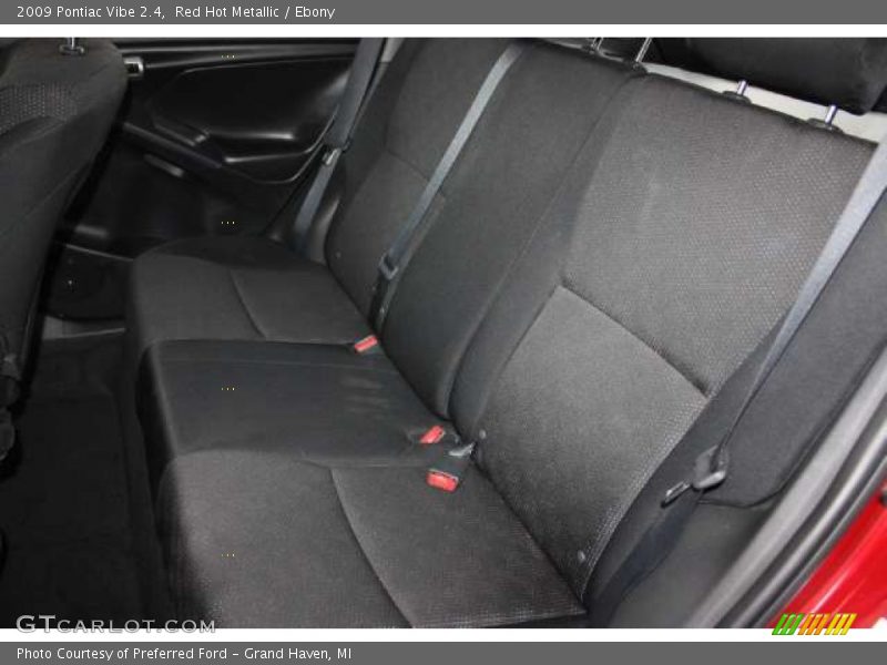 Red Hot Metallic / Ebony 2009 Pontiac Vibe 2.4