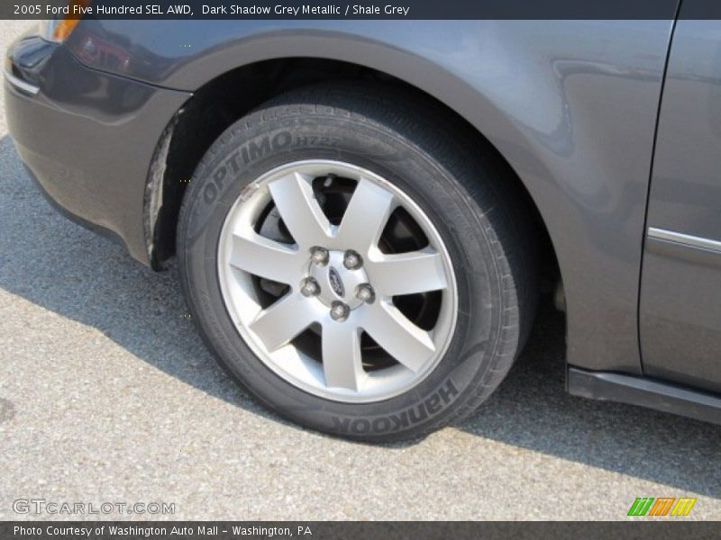  2005 Five Hundred SEL AWD Wheel