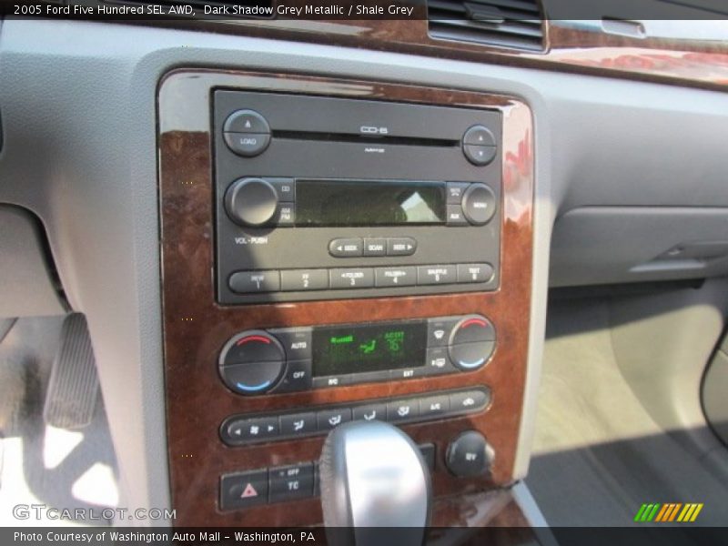 Audio System of 2005 Five Hundred SEL AWD