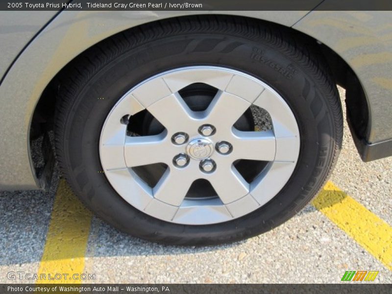 Tideland Gray Green Pearl / Ivory/Brown 2005 Toyota Prius Hybrid