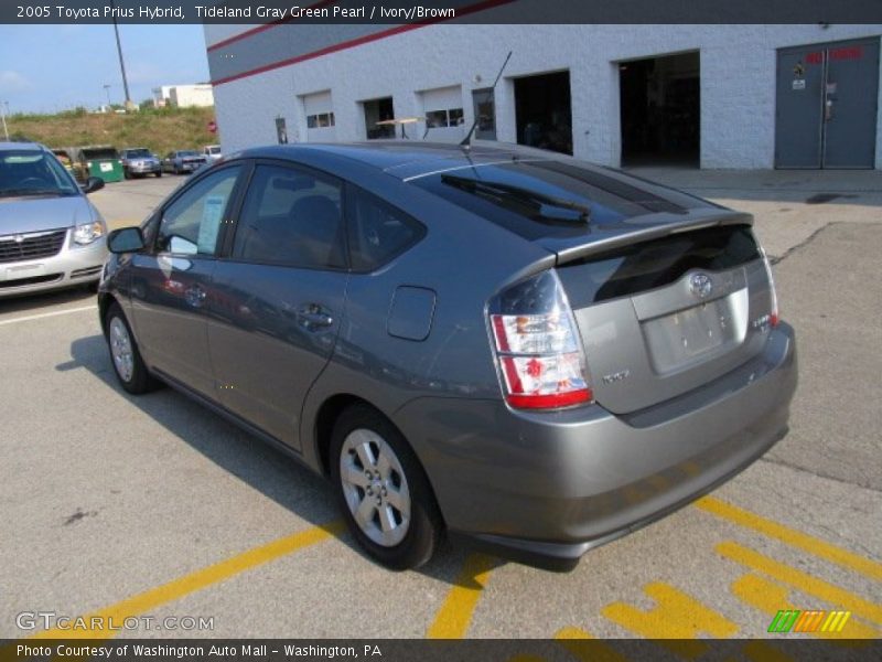 Tideland Gray Green Pearl / Ivory/Brown 2005 Toyota Prius Hybrid