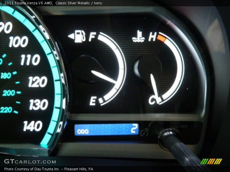 Classic Silver Metallic / Ivory 2011 Toyota Venza V6 AWD