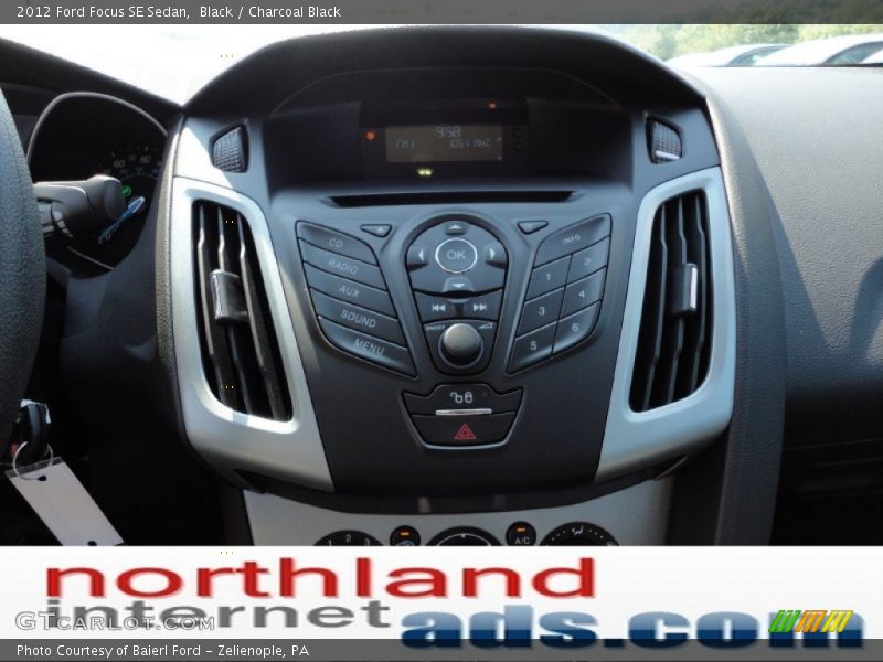 Black / Charcoal Black 2012 Ford Focus SE Sedan