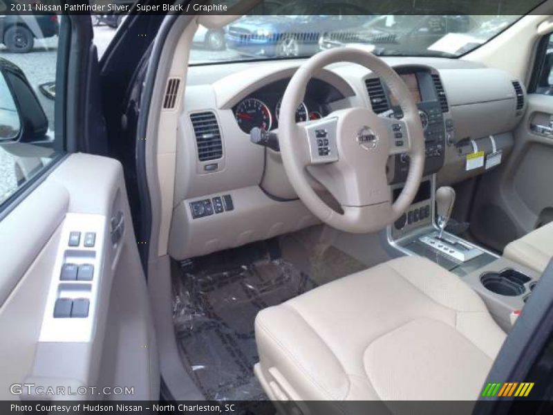 Super Black / Graphite 2011 Nissan Pathfinder Silver