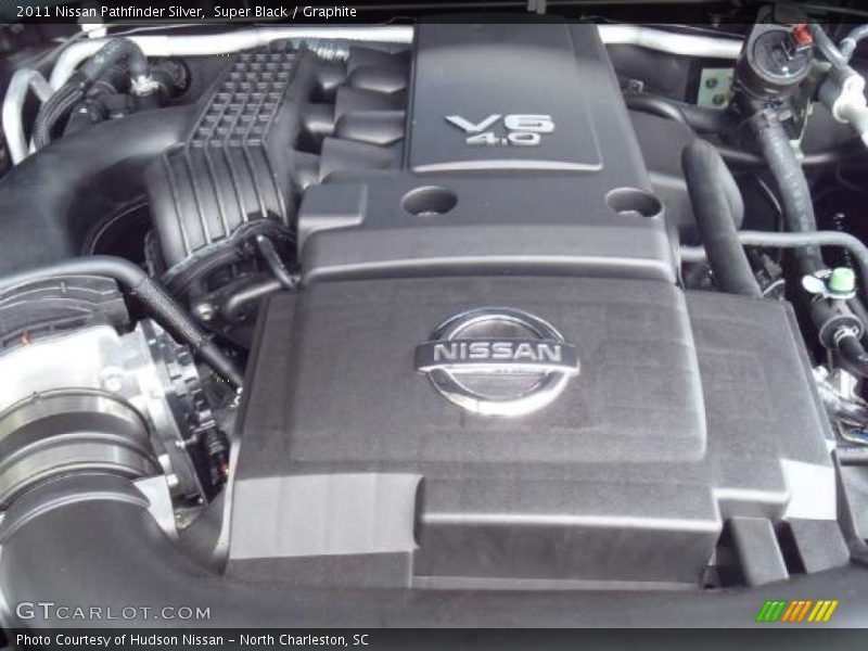 Super Black / Graphite 2011 Nissan Pathfinder Silver