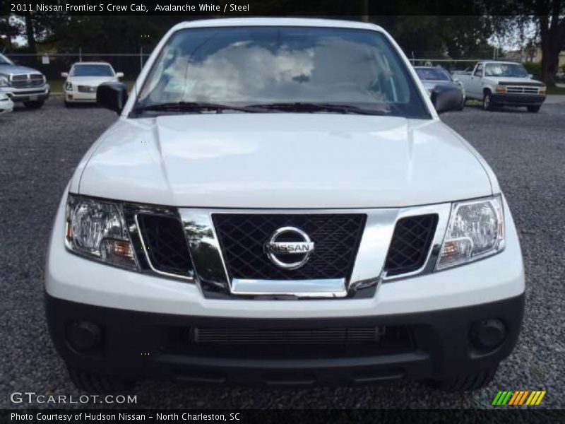 Avalanche White / Steel 2011 Nissan Frontier S Crew Cab