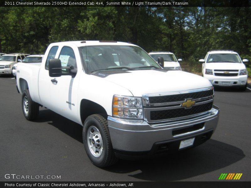 Summit White / Light Titanium/Dark Titanium 2011 Chevrolet Silverado 2500HD Extended Cab 4x4
