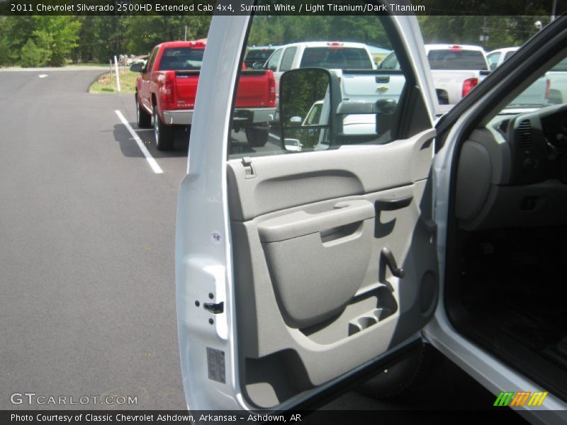 Summit White / Light Titanium/Dark Titanium 2011 Chevrolet Silverado 2500HD Extended Cab 4x4