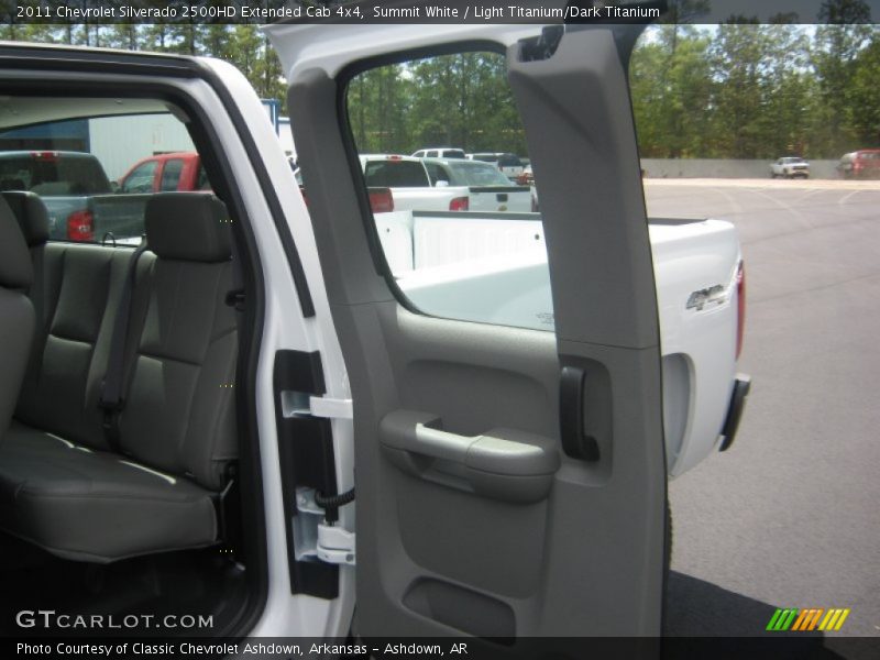 Summit White / Light Titanium/Dark Titanium 2011 Chevrolet Silverado 2500HD Extended Cab 4x4