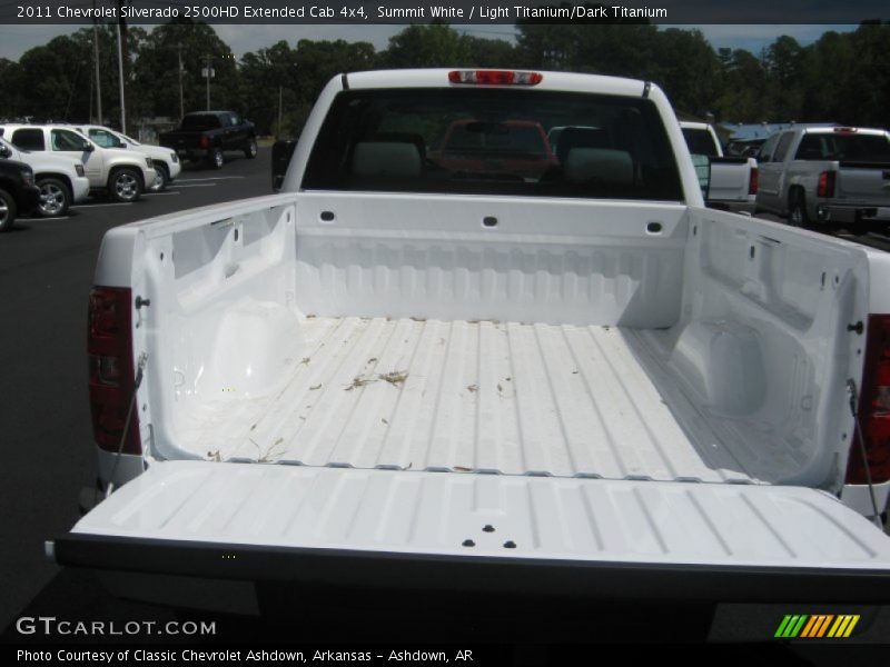 Summit White / Light Titanium/Dark Titanium 2011 Chevrolet Silverado 2500HD Extended Cab 4x4