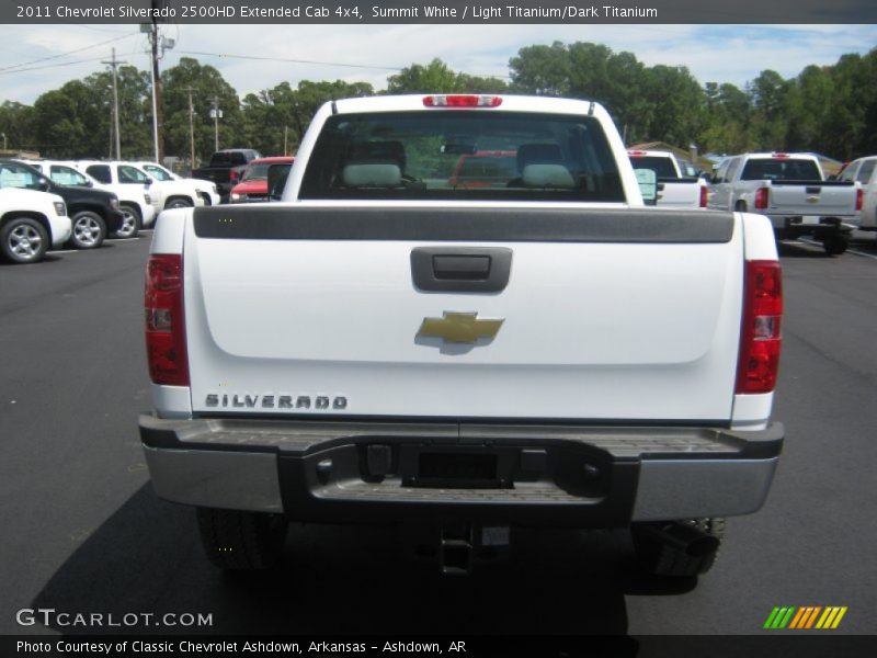 Summit White / Light Titanium/Dark Titanium 2011 Chevrolet Silverado 2500HD Extended Cab 4x4