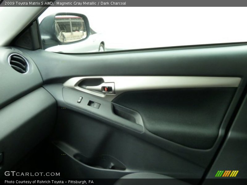Magnetic Gray Metallic / Dark Charcoal 2009 Toyota Matrix S AWD