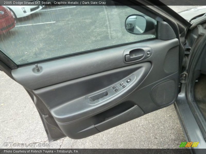 Graphite Metallic / Dark Slate Gray 2005 Dodge Stratus SXT Sedan