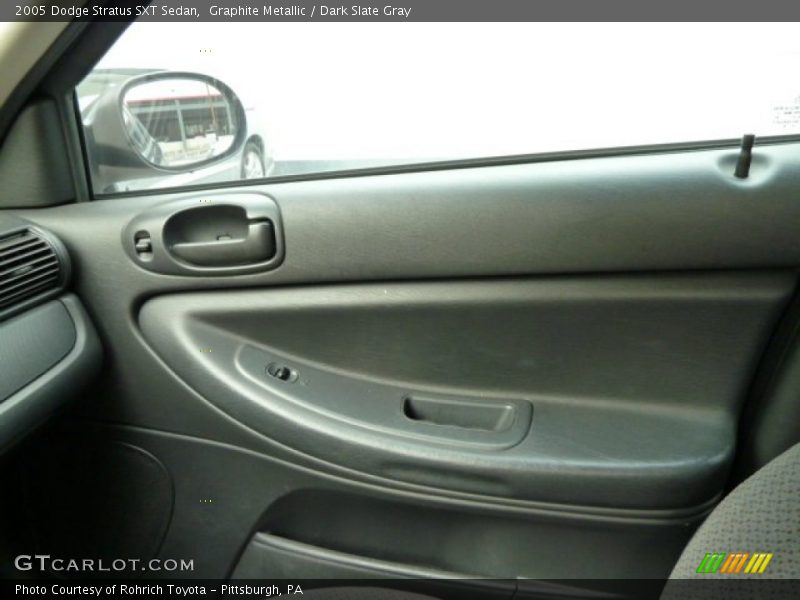 Graphite Metallic / Dark Slate Gray 2005 Dodge Stratus SXT Sedan