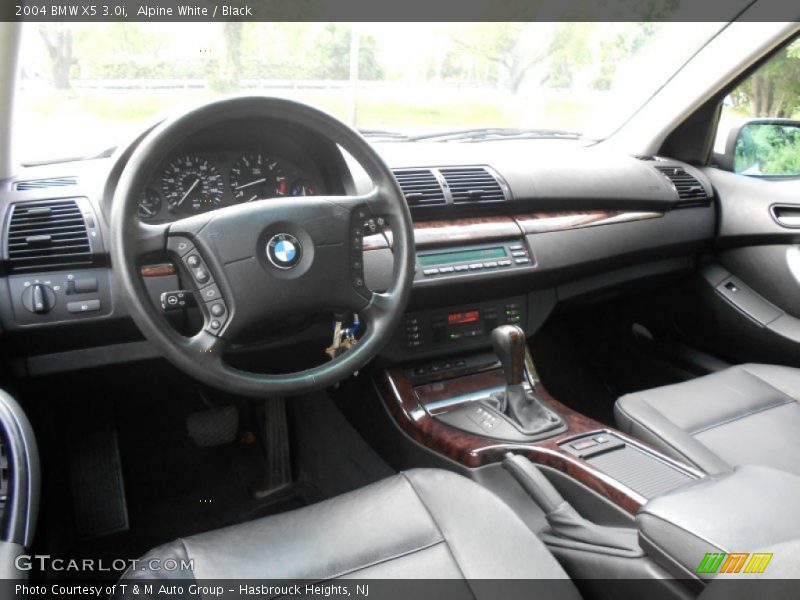 Alpine White / Black 2004 BMW X5 3.0i