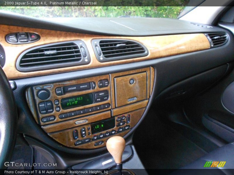 Controls of 2000 S-Type 4.0