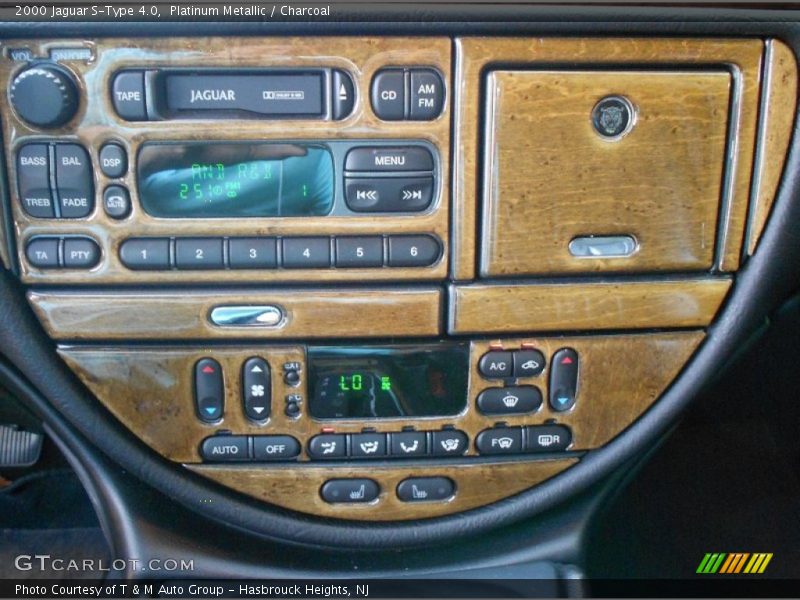 Controls of 2000 S-Type 4.0