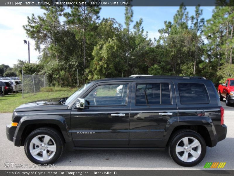  2011 Patriot Latitude Brilliant Black Crystal Pearl
