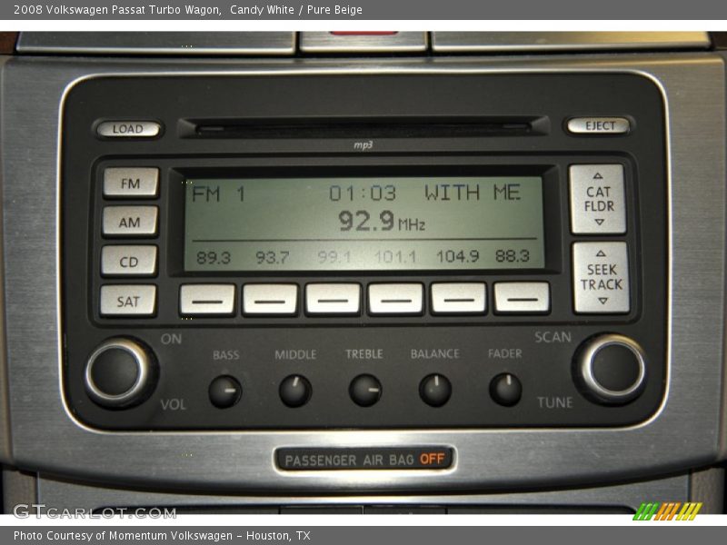 Audio System of 2008 Passat Turbo Wagon