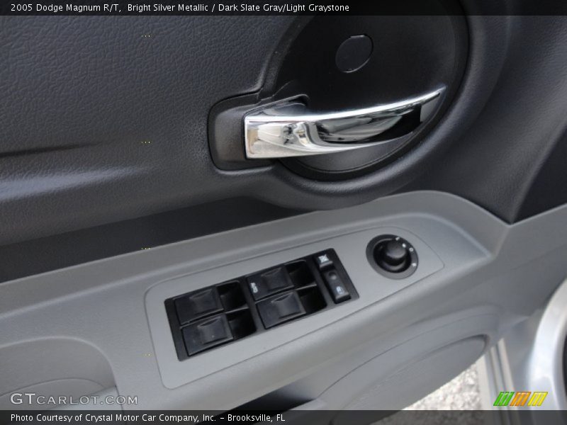 Bright Silver Metallic / Dark Slate Gray/Light Graystone 2005 Dodge Magnum R/T